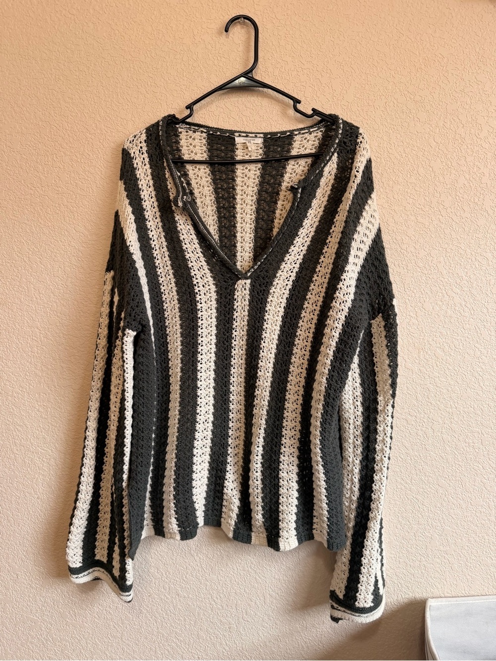 Maurices Women’s Green & Cream Striped Crochet V-Neck Pullover - Picture 2 of 8
